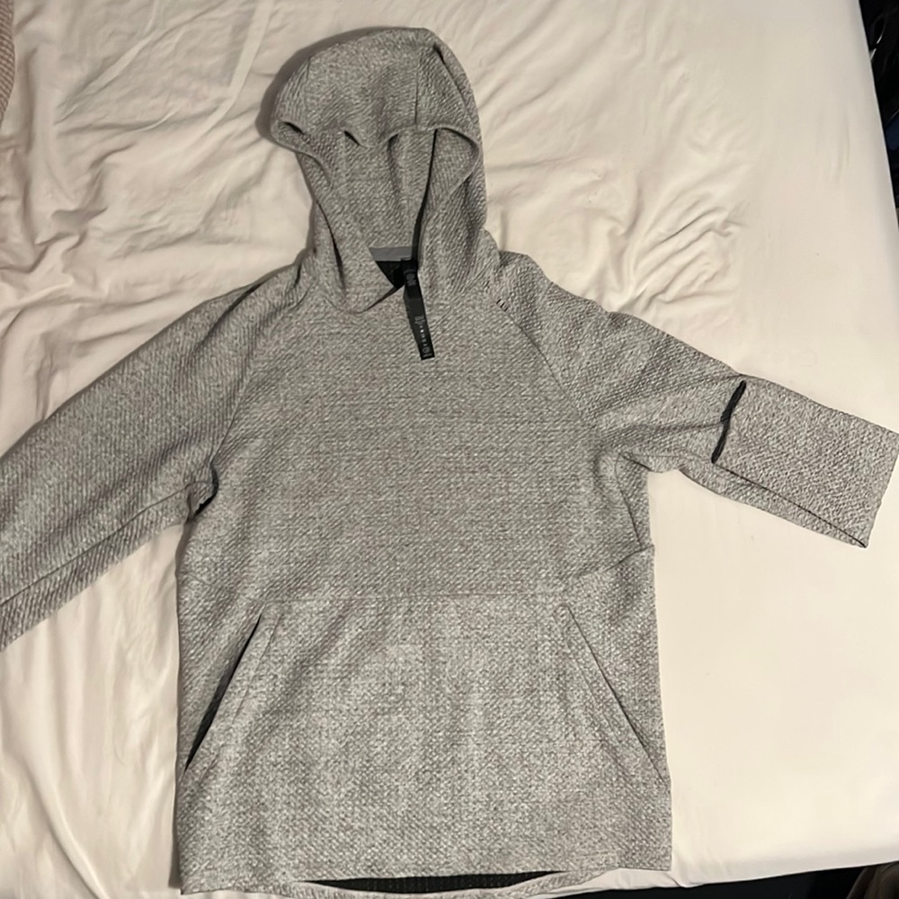 Lulu lemon men’s SMALL at ease hoodie. Never worn.